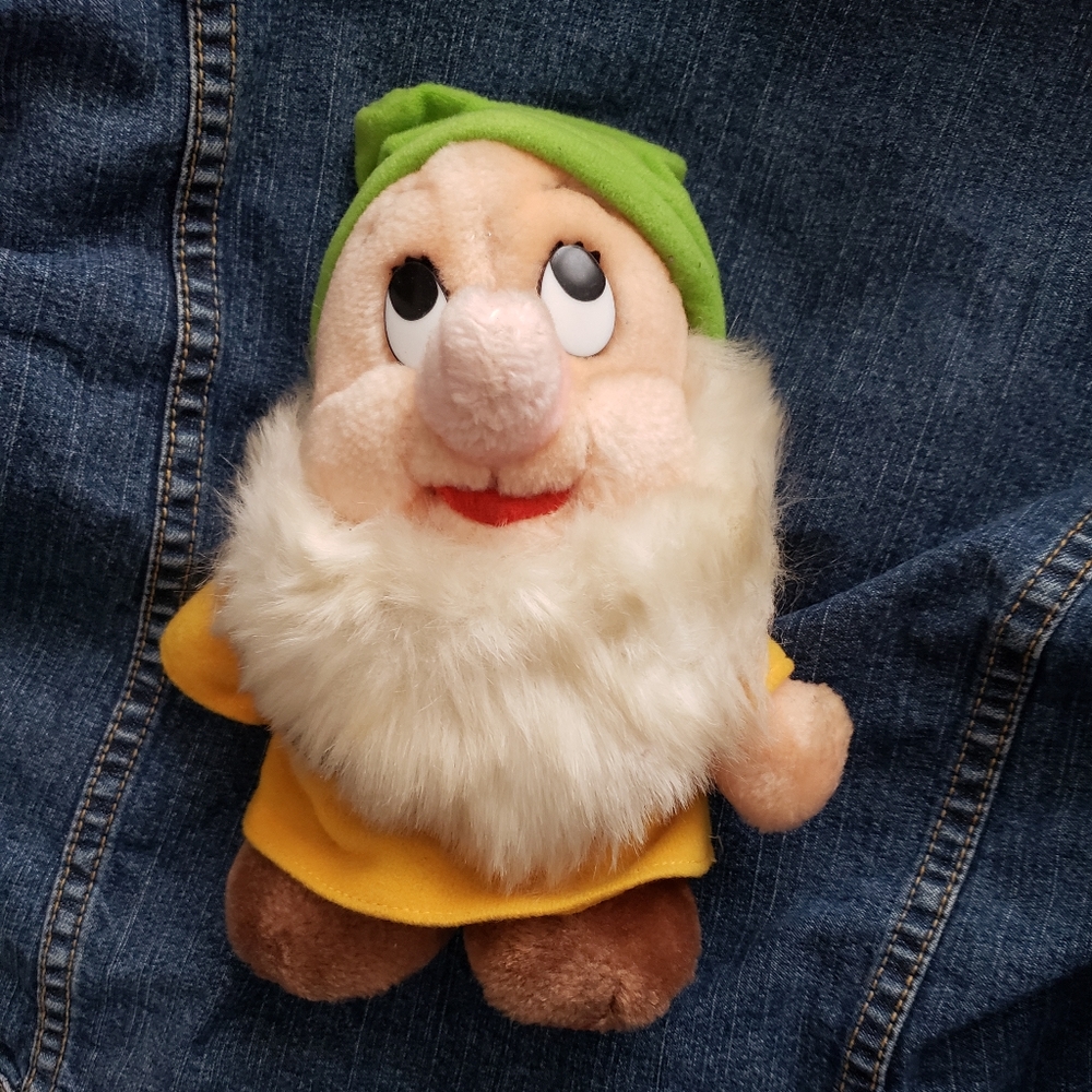 Bashful Dwarf